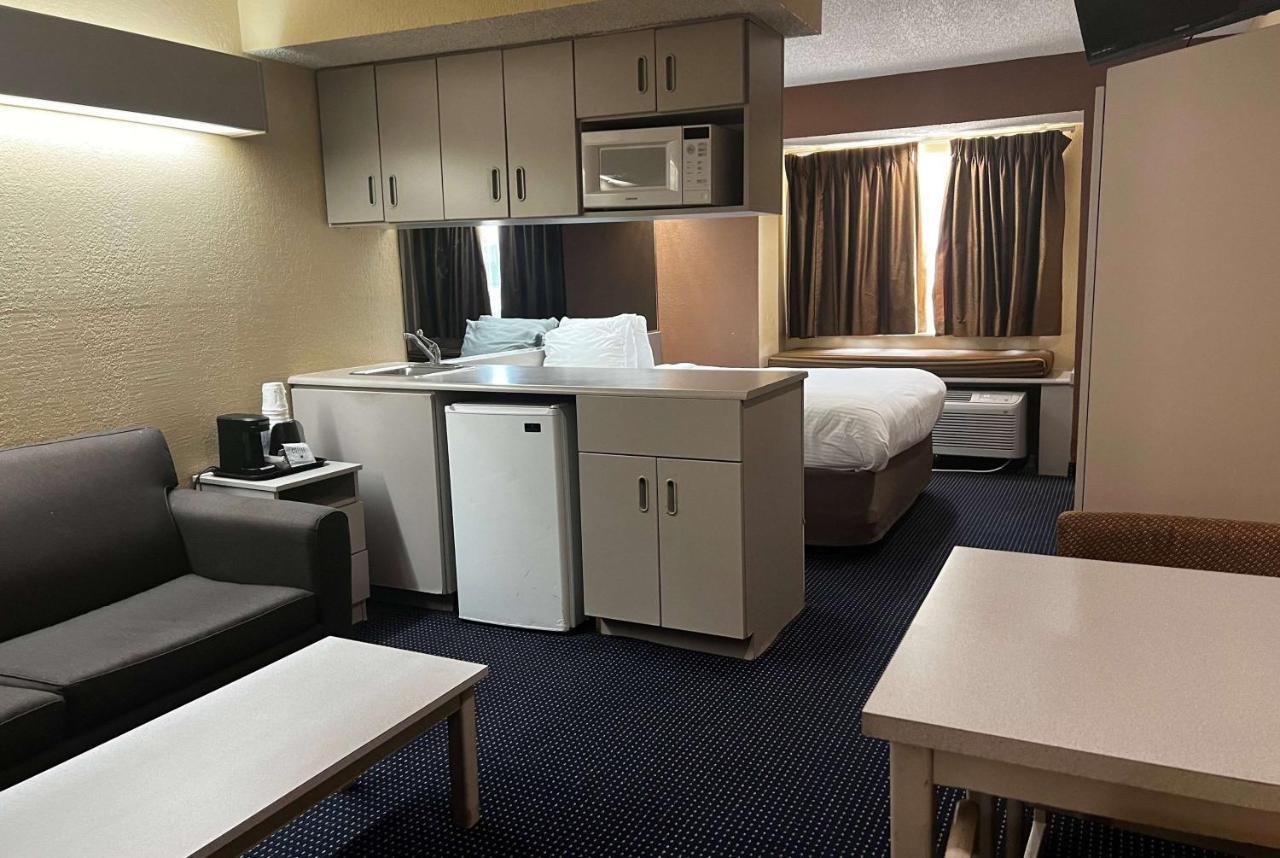 Microtel Inn & Suites By Wyndham Houston/Webster/Nasa/Clearlake Nassau Bay Exterior foto