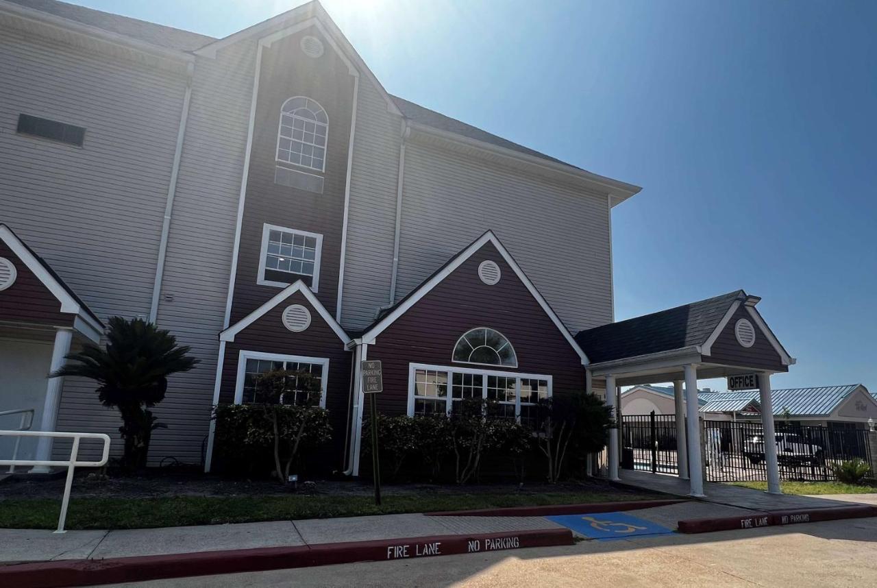 Microtel Inn & Suites By Wyndham Houston/Webster/Nasa/Clearlake Nassau Bay Exterior foto