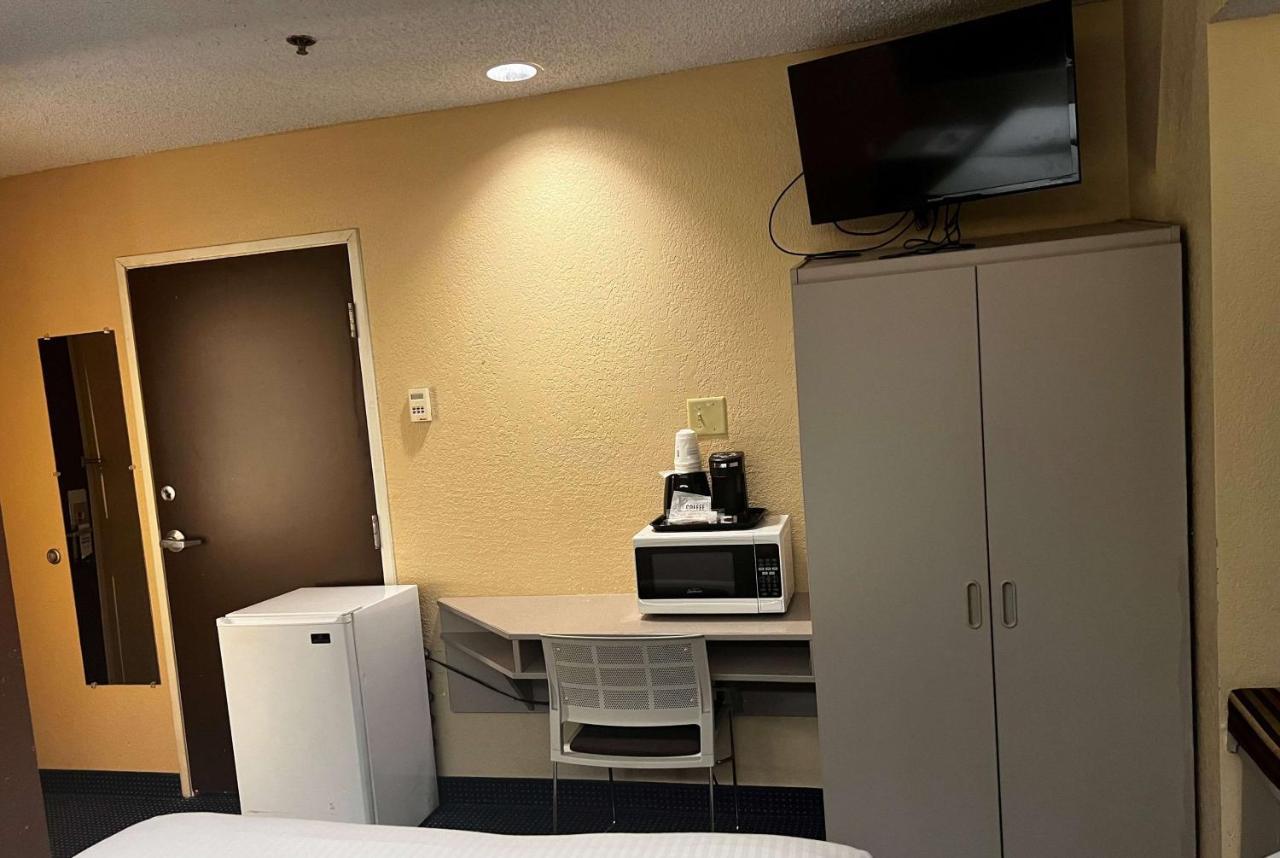 Microtel Inn & Suites By Wyndham Houston/Webster/Nasa/Clearlake Nassau Bay Exterior foto